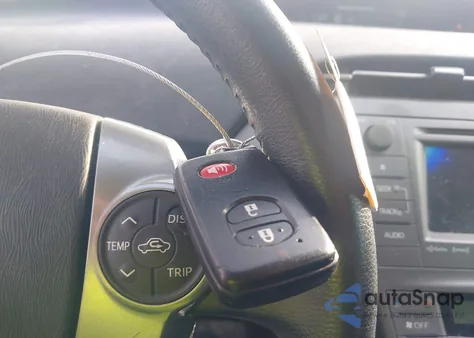 2013 Toyota Prius Three Se z USA, uszkodzony, nr VIN JTDKN3DU0D5571232